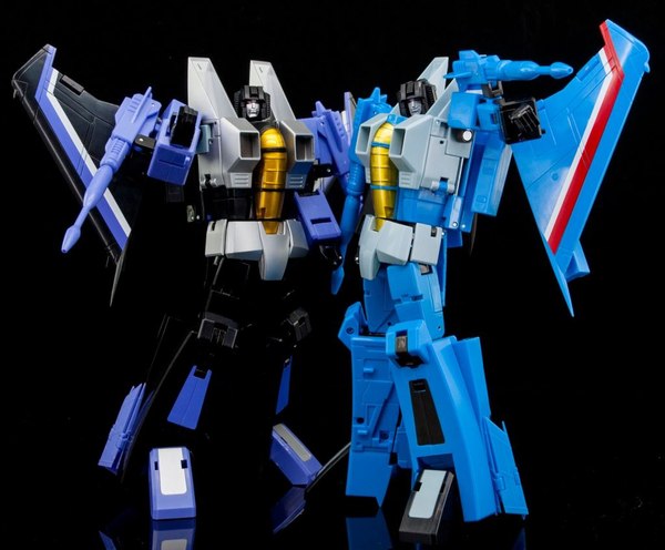 Maketoys Reveals Unofficial Masterpiece Skywarp And Thundercracker 09 (9 of 16)